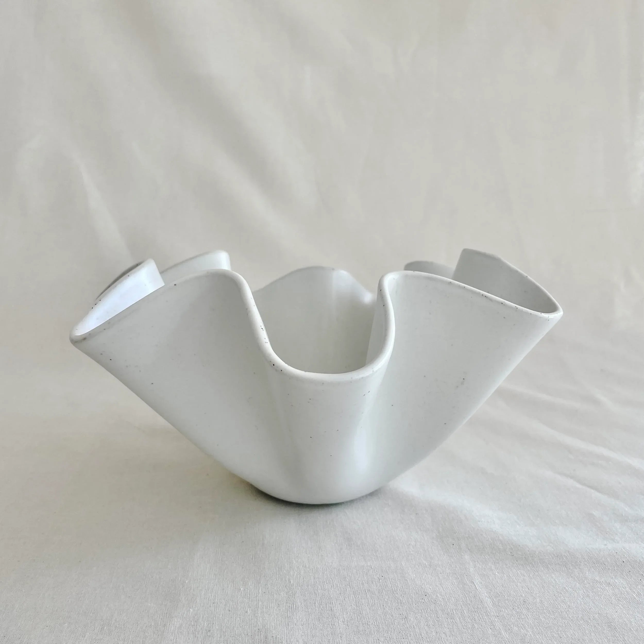 High Sided Wave Bowl - Medium White