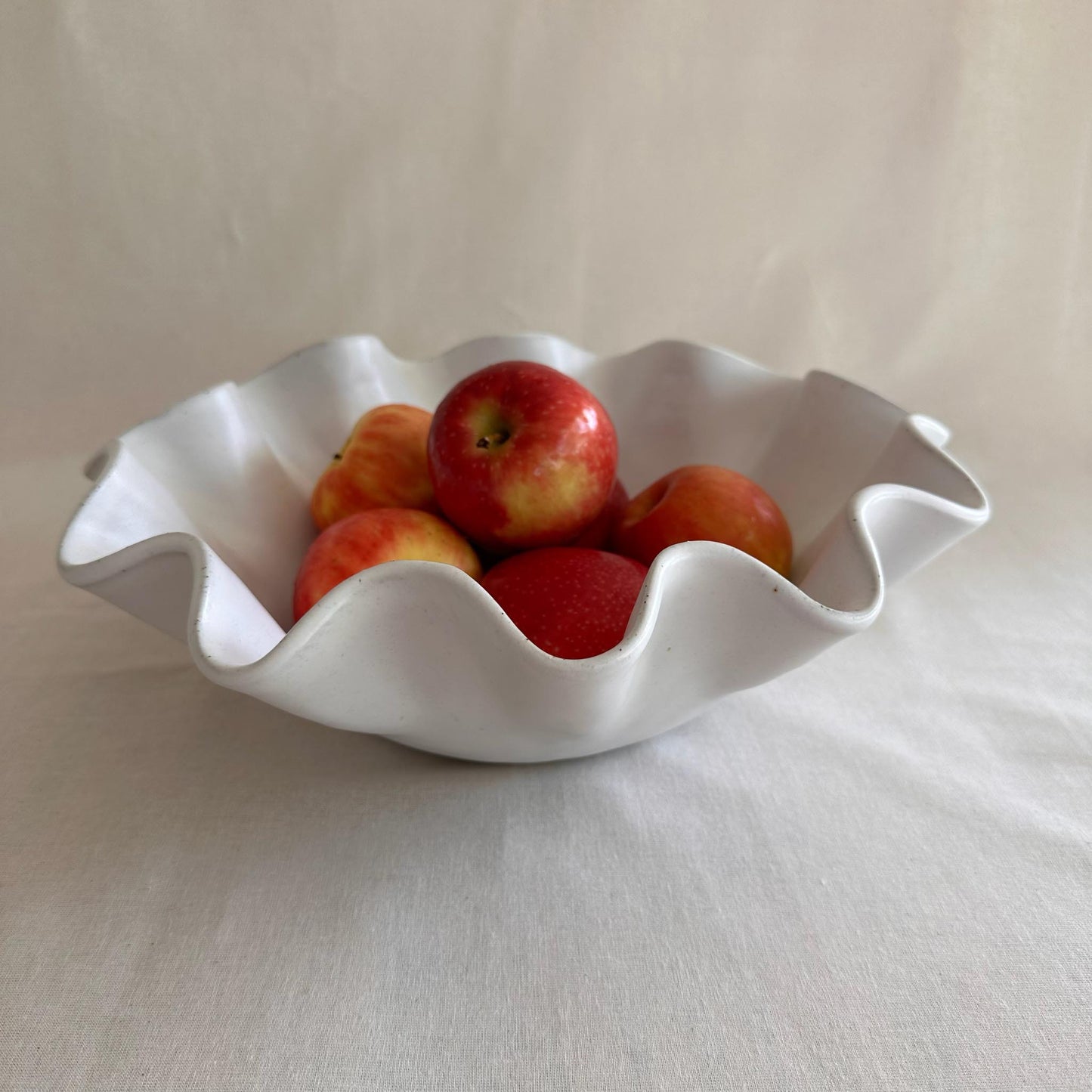 White Fruit Bowl - Large - Uniform Ripples